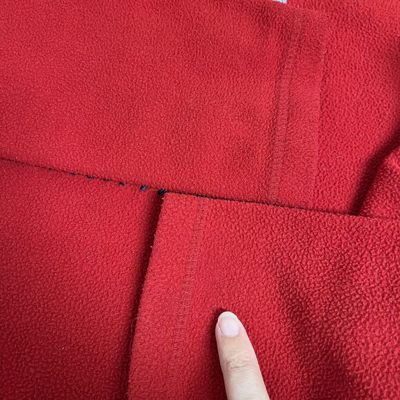 Vintage Y2K Mickey Charmer Red Fleece Pullover L Disney Jerry Leigh Embroidered - Picture 8 of 14